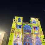 Aparthotel Du Cloitre Vienne (Isere)