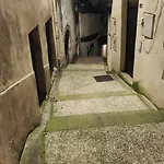 Du Cloitre Aparthotel Vienne (Isere)