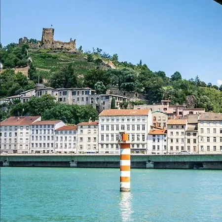 Du Cloitre * Vienne (Isere)