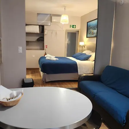 Du Cloitre Aparthotel